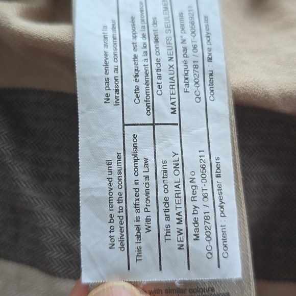 Burberry down vest 2T - Picture 3 of 3